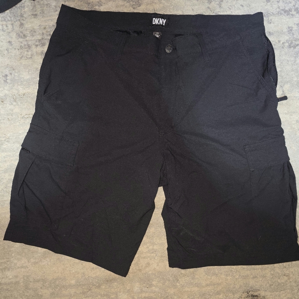 DKNY Mens Black Cargo Shorts 36W